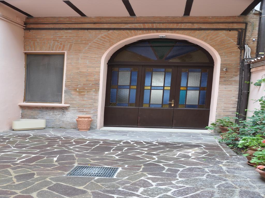 San Guglielmo Apartments Ferrara Exterior photo